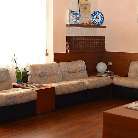 オテル サリエリ 3*