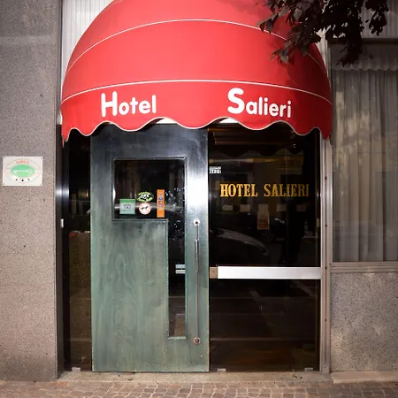 Hotel Salieri 3*