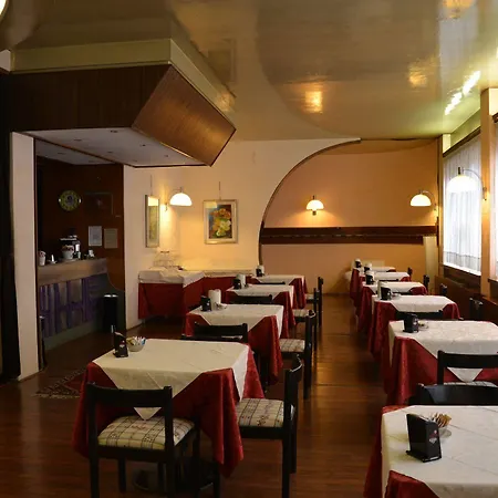 Salieri Hotel 3*